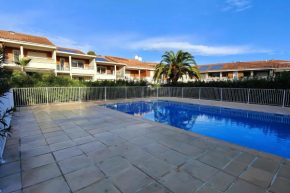 Spacious nest with terrace and shared pool